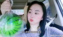 网红吃瓜吃到自己,反被瓜田“翻车”