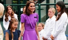 凯特爆料夏洛特视频,凯特王妃揭露夏洛特小公主萌态瞬间