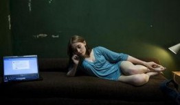 裸在线观看完整版全集,揭秘网络裸聊背后的惊悚故事