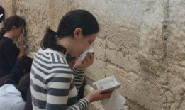 娱乐吃瓜君真相,真相背后的吃瓜大揭秘